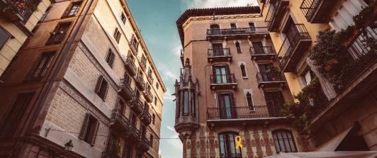 ¿Te-gustaria-hacer-practicas-en-el-sector-hotelero-en-Espana_.jpg