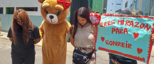 ¿Un-oso-en-operativo-policial-Asi-fue-esta-sorpresiva-captura-en-Peru.jpg