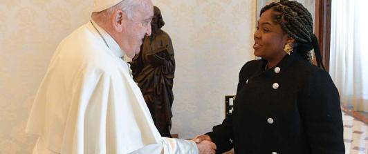 14122023-web-Vicepresidenta-Francia-con-El-papa-Francisco.jpeg
