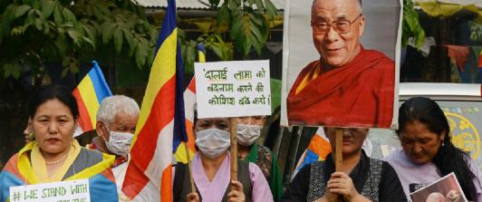 Dalai-Lama-lo-volvio-a-hacer.-Foto_-AFP.jpg