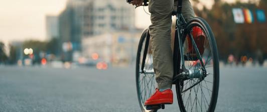 Delincuentes-robaron-a-ciclista-en-Bogota.jpg