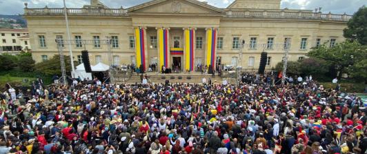 Discurso-presidente-Gustavo-Petro-en-Plaza-de-Armas.jpg