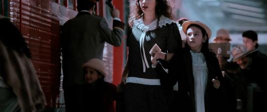 El-elenco-de-la-temporada-2-de-Emma-Reyes.jpg