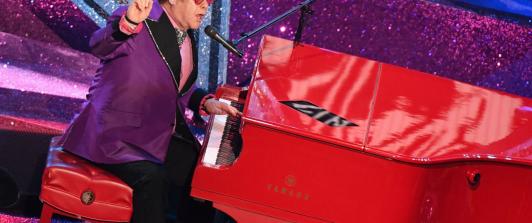 Elton-John-Piano.jpg