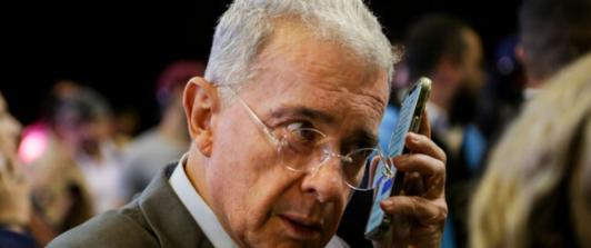 Fiscalia-revelo-audios-entre-Alvaro-Uribe-y-Diego-Cadena-en-el-juicio-contra-el-abogado.jpg