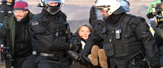 Greta-Thunberg-es-detenida-tras-protesta-contra-mina-de-carbon-en-Alemania.jpg
