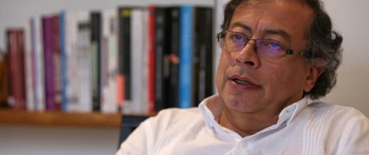 Gustavo-Petro-Procuraduria.jpg