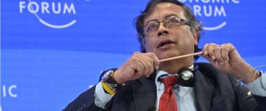 Gustavo-Petro-en-Davos.jpg