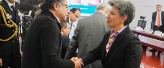 Gustavo-Petro-y-Claudia-Lopez.jpg