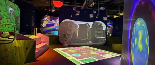 Hello-Park-un-espacio-creado-para-la-inmersion-tecnologica-y-el-aprendizaje-a-traves-del-juego.jpg