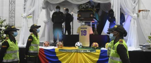 Homenaje-Freddy-Rincon-Colprensa.jpg