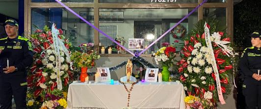 Homenaje-Policias-asesinados-en-Bosa.jpg