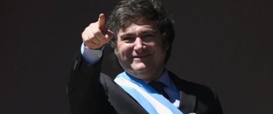 Javier-Milei-la-promesa-que-hizo-al-asumir-como-presidente-de-Argentina.jpg