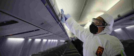 Limpieza-de-aviones-por-coronavirus-Foto-Colprensa.jpg