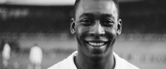 Luto-en-Brasil-por-la-muerte-de-Pele.jpg