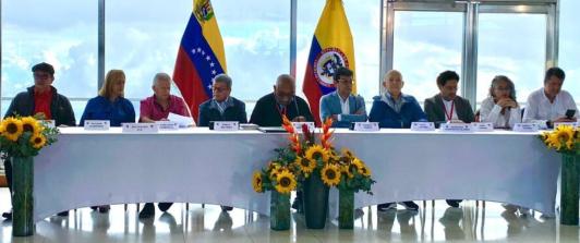 Mesa-de-negociacion-Eln-y-Gobierno.jpg