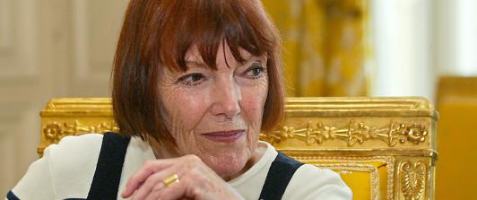 Murio-la-disenadora-britanica-Mary-Quant-que-popularizo-la-minifalda.jpg