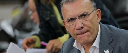 Nadie-puede-y-menos-un-expresidente-incitar-a-las-Fuerzas-Armadas-a-desobedecer-al-Gobierno-Roy-Barreras-sobre-Alvaro-Uribe.jpg