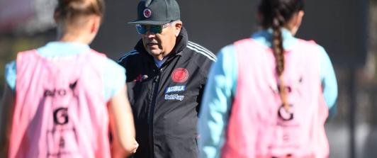 NelsonAbadiaColombiaFemenina.jpg