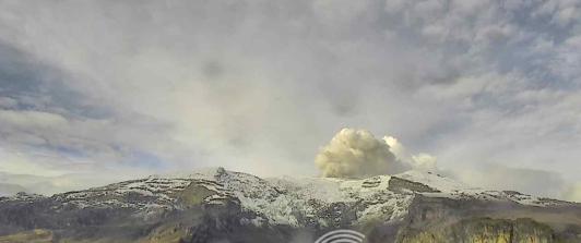 Nevado-del-Ruiz-Petro-pide-acelerar-evacuacion-preventiva-de-2.500-familias.jpg