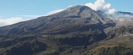 Nevado-del-Ruiz-Radio-Nacional-de-Colombia-al-servicio-de-los-ciudadanos.jpg
