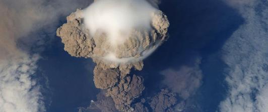 Nevado-del-Ruiz_-¿Que-danos-puede-causar-la-ceniza-volcanica_-1.jpg