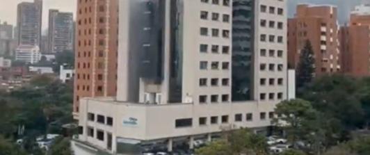 Paciente-asesino-a-un-medico-en-Clinica-Medellin-incendio-el-consultorio-y-luego-fue-hallado-muerto.jpg