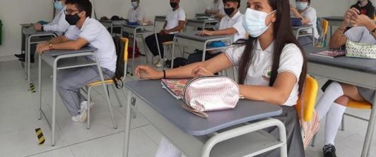 Presencialidad-Colegios-tapabocas.jpg