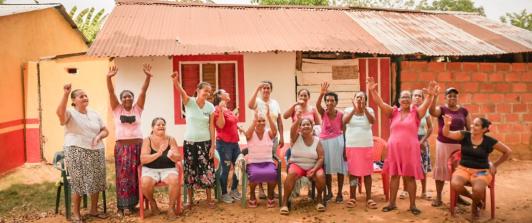 Presidente-Petro-entrega-mas-de-400-hectareas-a-30-mujeres-campesinas-en-Cordoba.jpeg