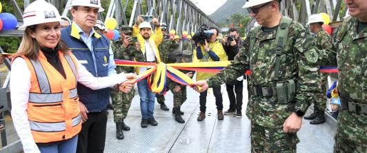 Puente-provisional-en-la-via-al-Llano.jpg
