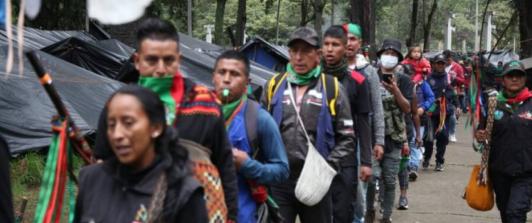 Salida-de-indigenas-del-Parque-Nacional-2.jpg