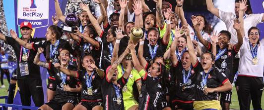 Santa-Fe-campeon-liga-femenina-2023.jpg