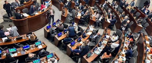 Senado-aprobo-en-segundo-debate-la-reduccion-de-salario-de-los-congresistas.jpg