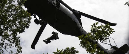Siete-heridos-dejo-el-desplome-de-un-helicoptero-sobre-vivienda-en-Antioquia.jpg
