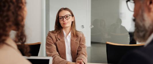 Una-reconocida-universidad-abrio-una-convocatoria-de-empleo-en-diferentes-areas-1.jpg