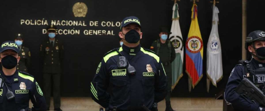 Uniforme_policia_1.png