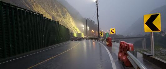 Via-Bogota-Villavicencio.jpg