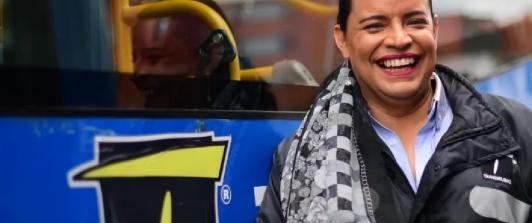 Victoria-Tirado-es-la-primera-conductora-trans-que-tiene-el-sistema.jpg