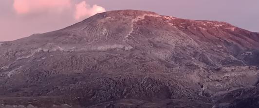 VolcanNevadoDelRuiz-1.jpg