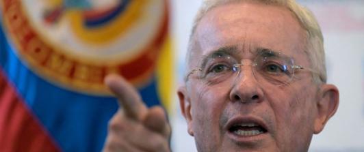 Yo-pago-los-prediales-a-municipios-no-sabia-que-se-deben-pagar-al-presidente-Uribe-a-presidente-Petro.jpg