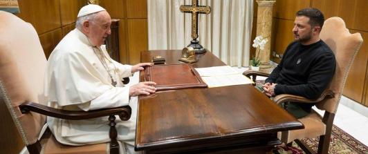 Zelenski-se-reunio-con-el-papa-Francisco.jpg