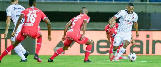 america-paranaense-colprensa.jpg
