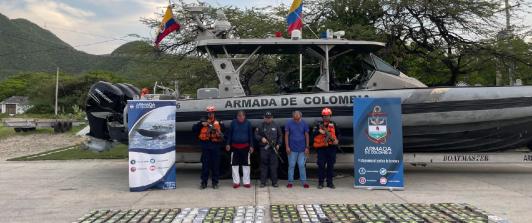clorhidrato-de-cocaina-incautado-en-la-Guajira.-Foto_-Cortesia-2.jpg
