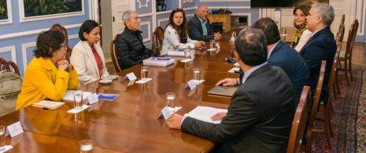 comision-de-la-vedad-presidente-duque-recibe-informe-final.jpg