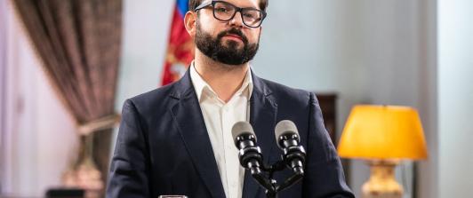 constitucion-chile-gabriel-boric.jpg