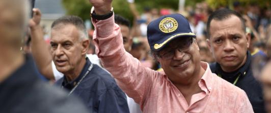 encuesta-invamer-gustavo-petro.jpg
