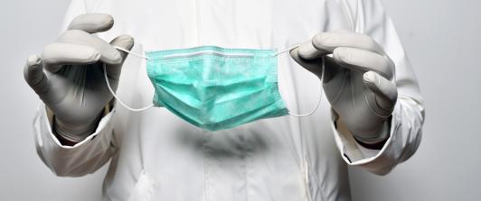 face-mask-5024710_1920.jpg