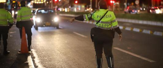 policia-bogota-calles.jpg