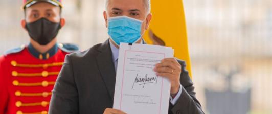 presidente-duque-sanciona-ley-de-inversion-social.jpg