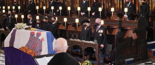 reina-isabel-funeral-2-1.jpg